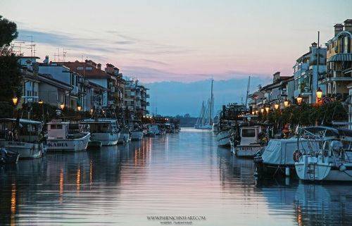 Бухта в Градо