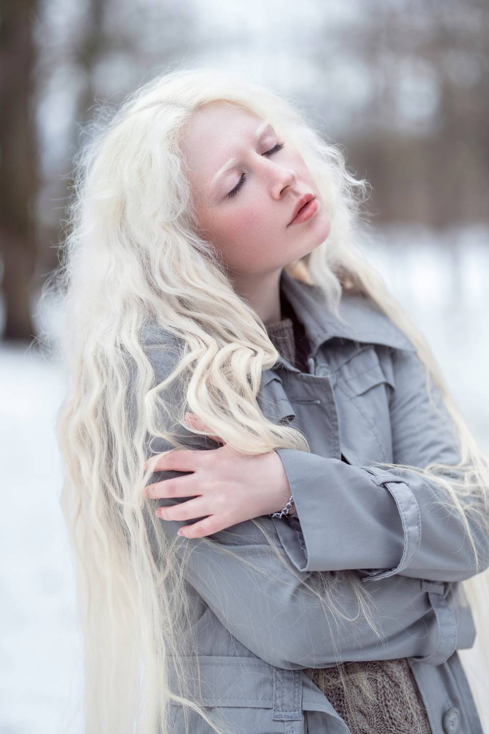 артфото, фотографмосква,  художественнаяфотография, artphoto, fineart, портрет, девушка, альбинос, зима, иней, плащ, кэжуал, Evgeniya Fedorova