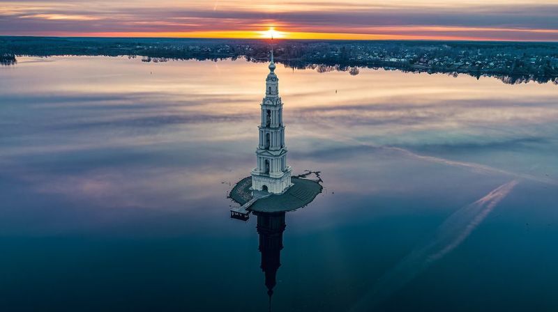 Колокольня фото превью