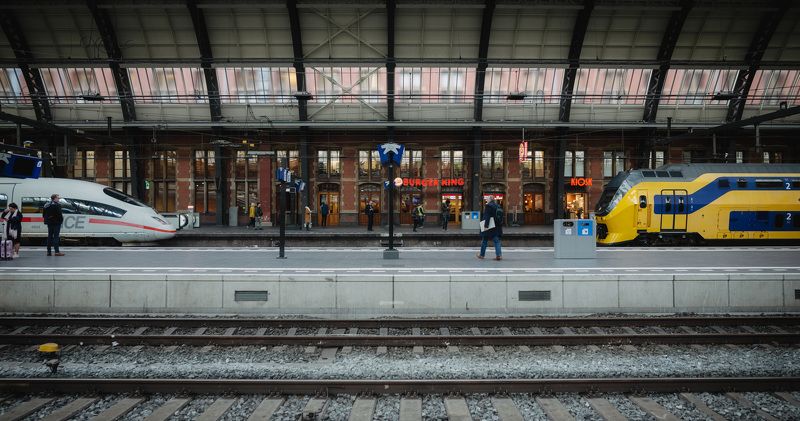 Railway station. фото превью