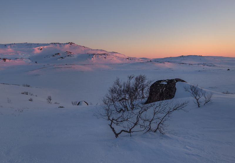 ...апрель месяц зимний фото превью