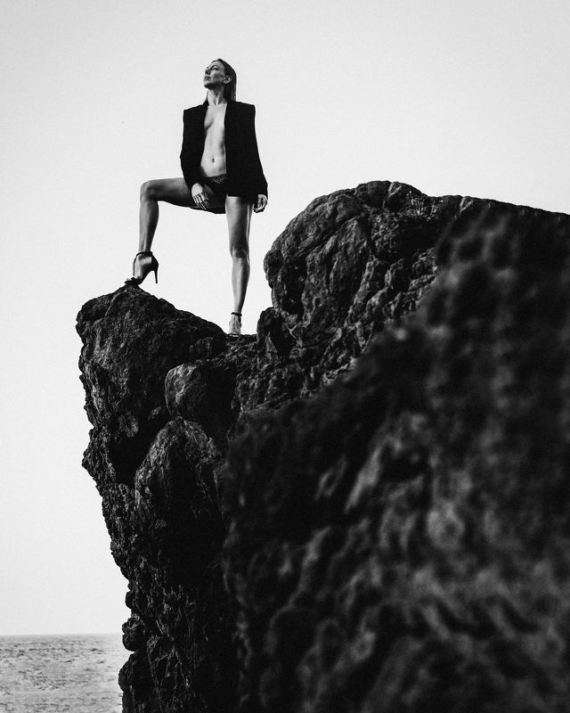 nude,нюд,people,girl,lady,жанр,mood,soul,девушка,nature,film,фотография,nu,mountains,ню,арт, black,b&w Anna x Volcano фото превью