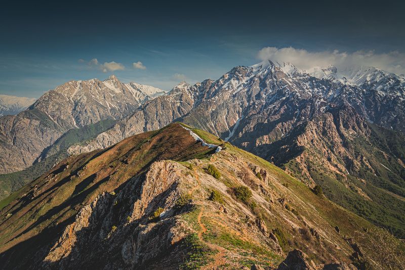 узбекистан, uzbekistan Вид с Малого Чимгана на Большой Чимган фото превью