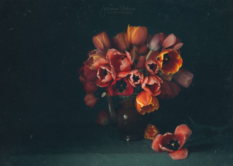 натюрморт, весна, тюльпаны, фотокартина Натюрморт с тюльпанами фото превью
