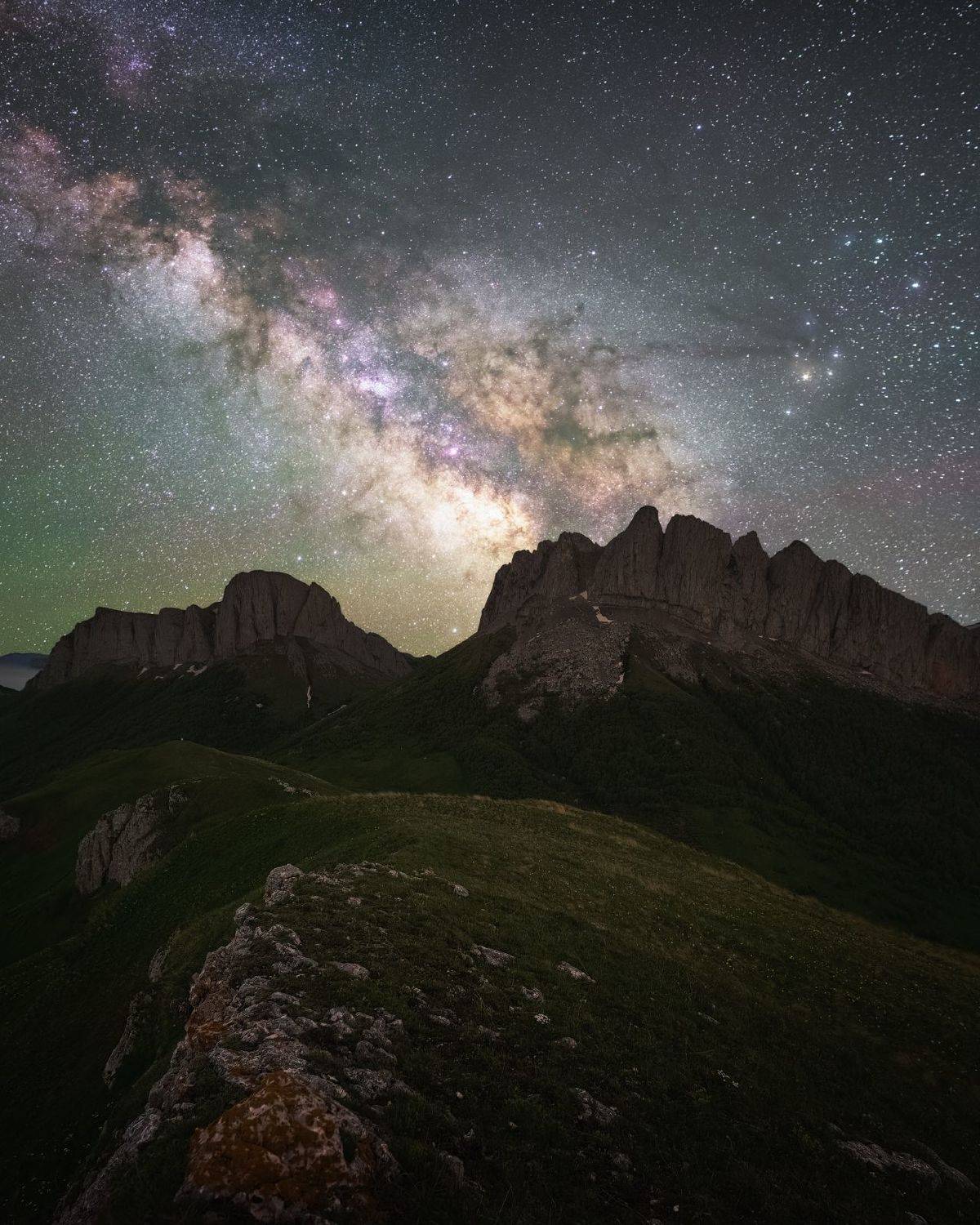 кавказ, горы, тхач, большой тхач, ачешбоки, весна, ночь, астро, астрофото, звезды, млечный путь, адыгея, пейзаж, природа, кавказские горы, milky way, Желтов Глеб