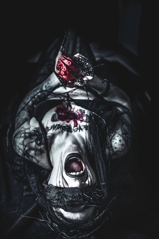 Isablack фото превью