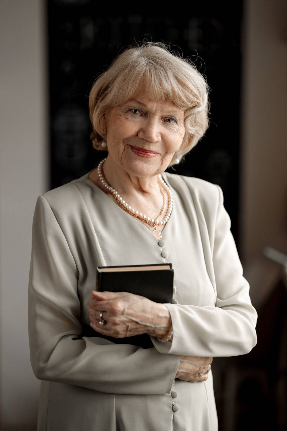 женщина, бабушка, ветеран, портрет, фотосессия, portrait, творческий портрет, женский портрет, woman, woman, постановка, постановочная фотография, Владимир Васильев