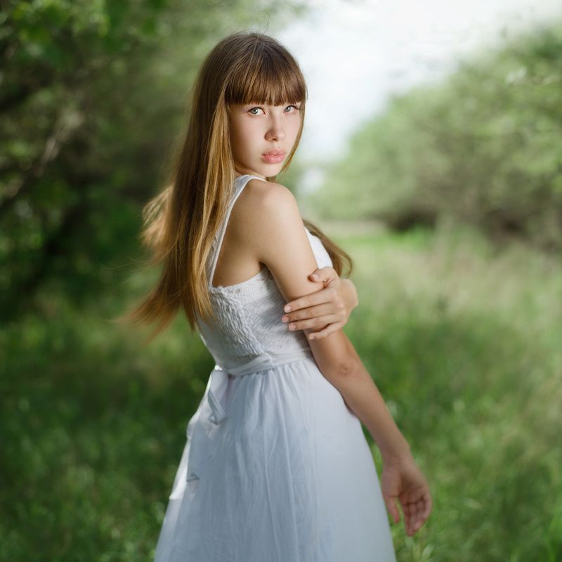 квадрат, портрет, зелень, средний формат Valeria фото превью