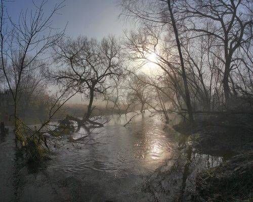Река.