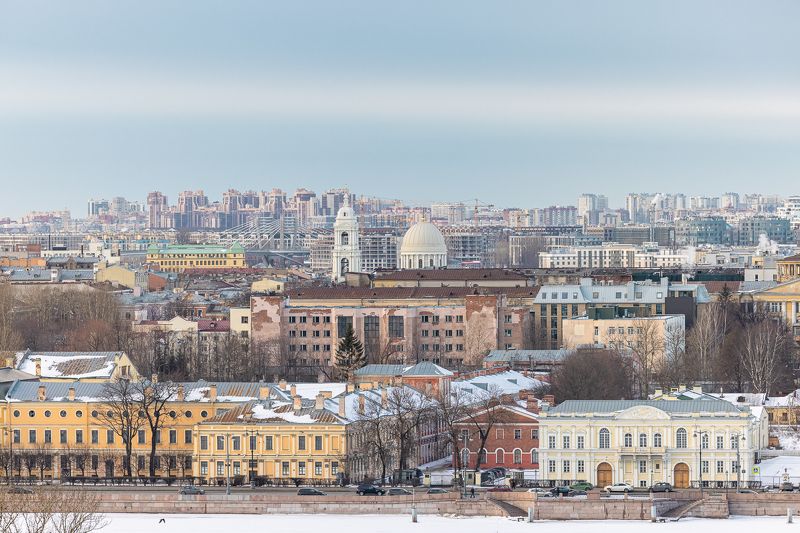 Взгляд от набережной Невы фото превью