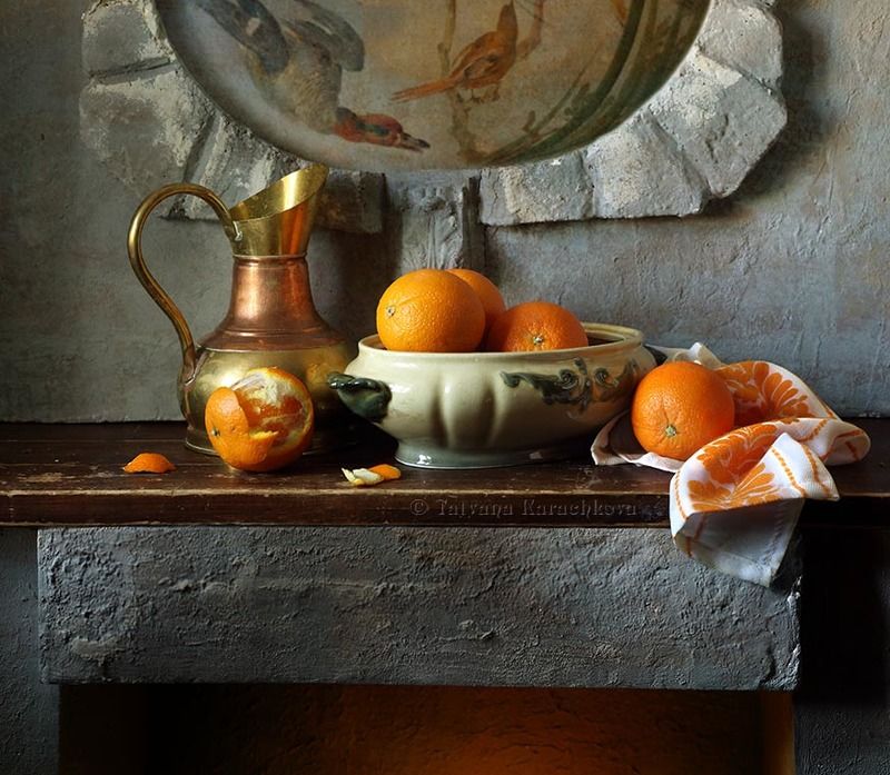 натюрморт, апельсины, камин, полка, кувшин Полка над очагом фото превью