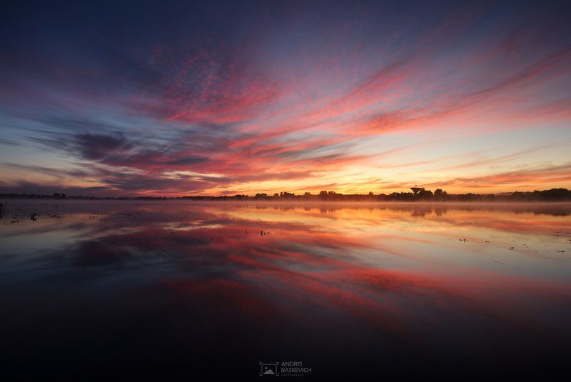 рассвет, отражение  фото превью