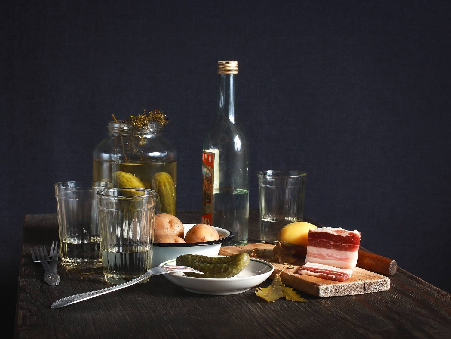 натюрморт, фотонатюрморт, ретронатюрморт, ретро, память, ссср, водка, сало, огурцы, still life, stillifefoto, художественное фото, фотохудожник, наталья казанцева, Наталья Казанцева