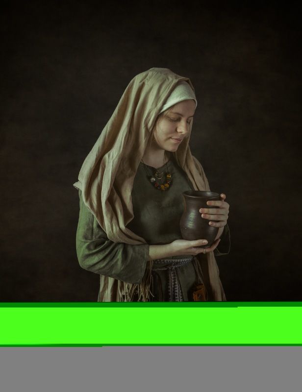 Дева с кувшином фото превью