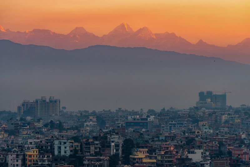 непал, катманду, гималаи, рассвет, горы Рассвет в Катманду фото превью