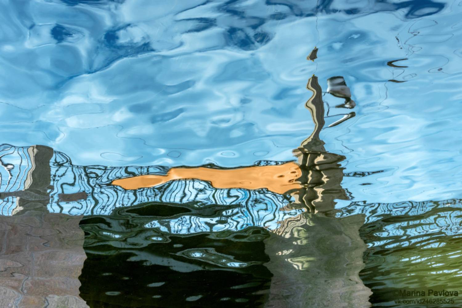 абстракция, авкаабстракция, акваграфика,  отражение на воде, городские отражения, парейдолия, санкт-петербург, канал грибоедва, мало-калинкин мост, петербургские акварели, Павлова Марина