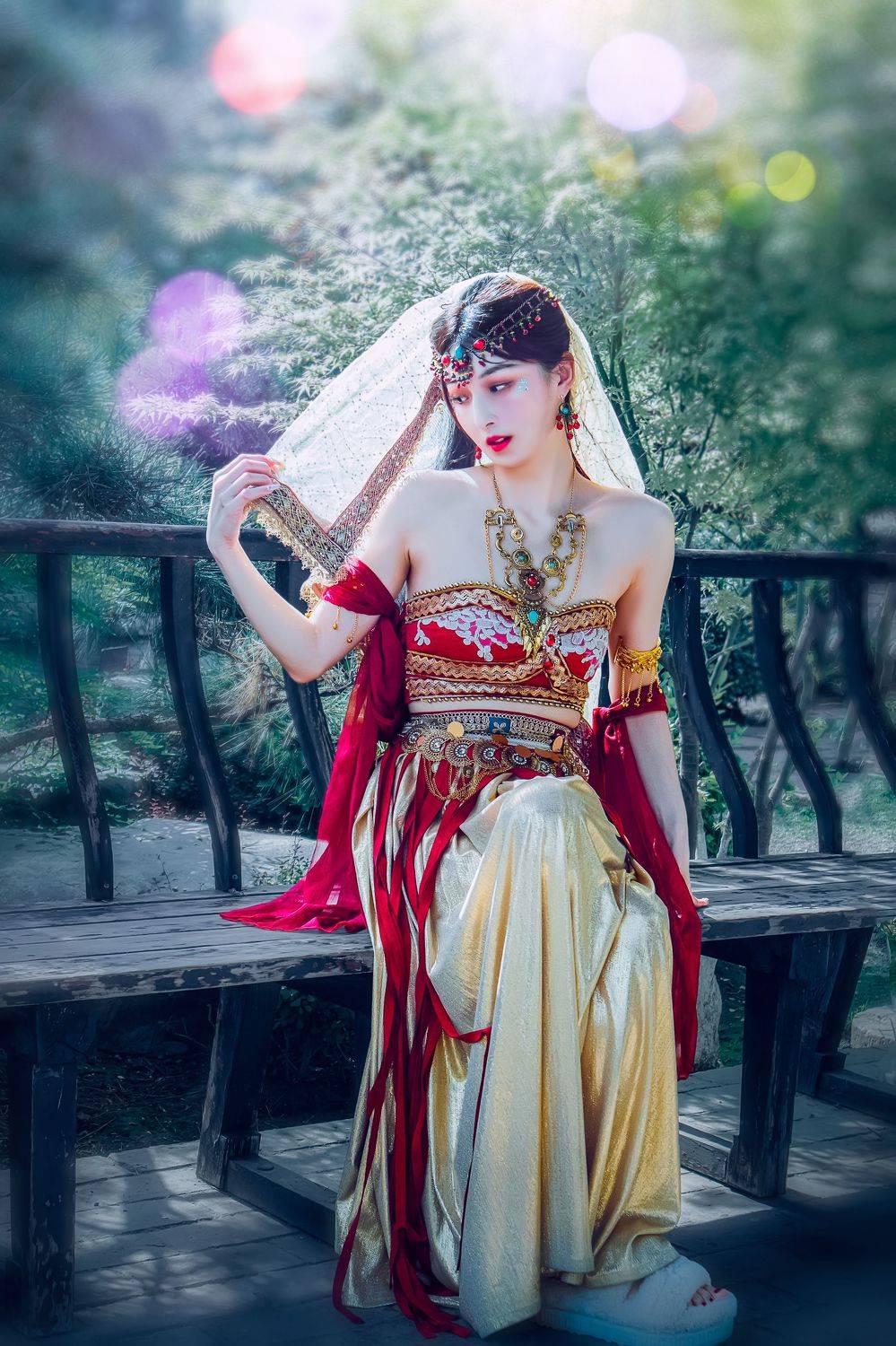 西域风汉服少女, 吴 微雨墨烟鸿