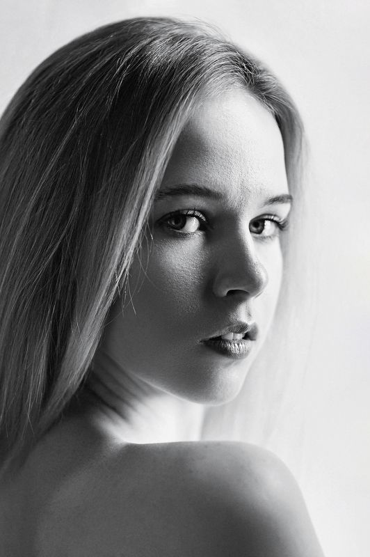 Elena фото превью