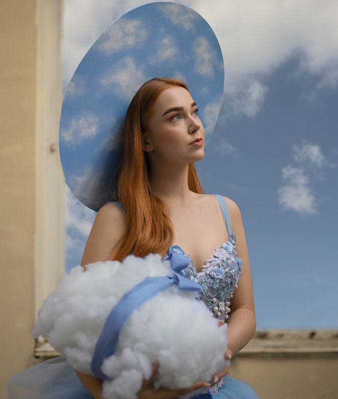 облака, девшка, голубой, небо, файн арт Пастушка облаков фото превью