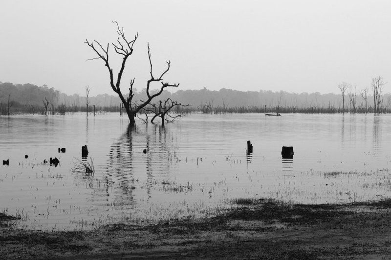 лаос, азия, чб, река, вода, отражение Лаосская глубинка: деревня Таланг фото превью