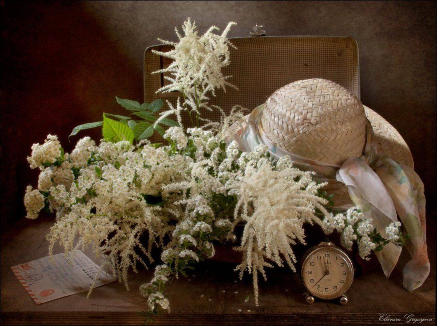 Белые цветы, Будильник, Лето, Письмо, Соломенная шляпка, Чемодан, Eleonora Grigorjeva