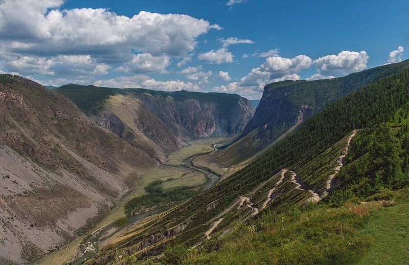 Алтай, Перевал Кату-Ярык, долина Чулышмана Вниз по серпантину фото превью