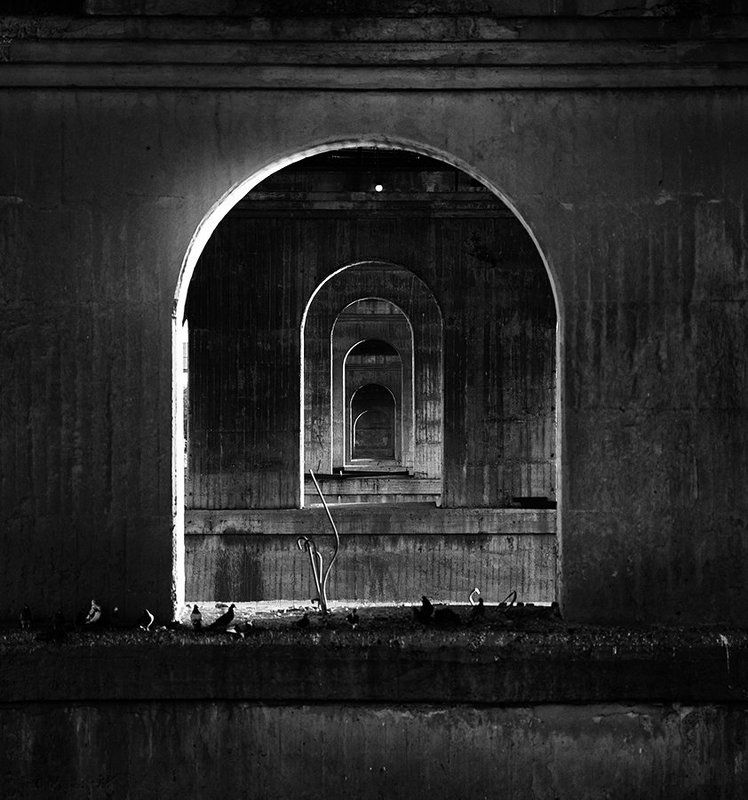 мост, мосты, омск, россия, черно-белое, иллюзия, геометрия, арки, russia, omsk, black and white Подмостовые иллюзии фото превью