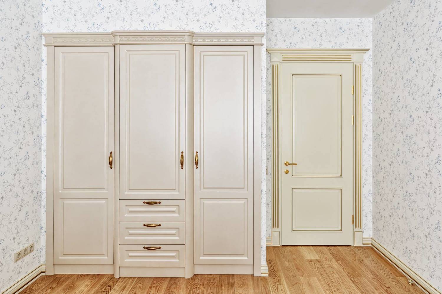 , Михаил Попов