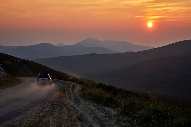 магадан, перевал магаданский, закат, сопки, дорога, magadan, sunset, road, hills Перевал Магаданский фото превью