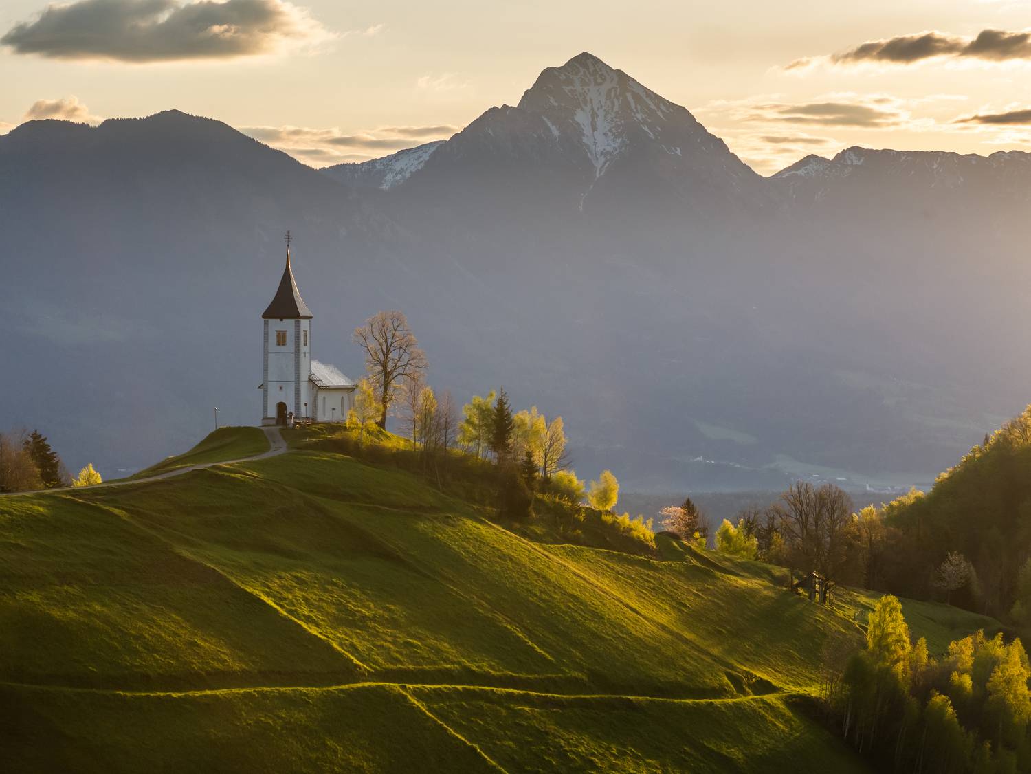 slovenia,church,mountain,alps,julian alps,sunrise,sun,grass,spring, Slavom&iacute;r Gajdo&scaron;