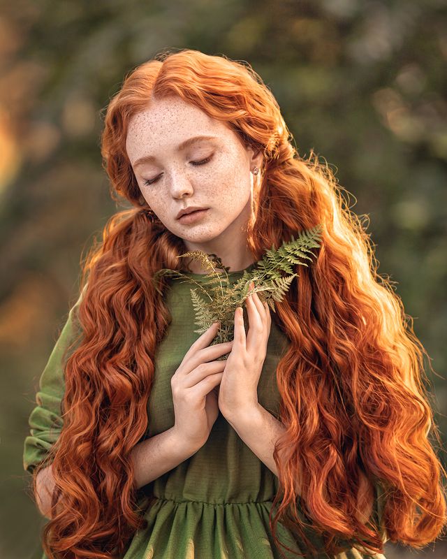 Елена Михайлова