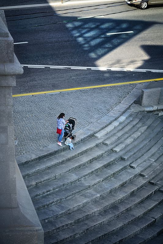 уличное фото, городские картинки, лестница, дети Городские картинки фото превью
