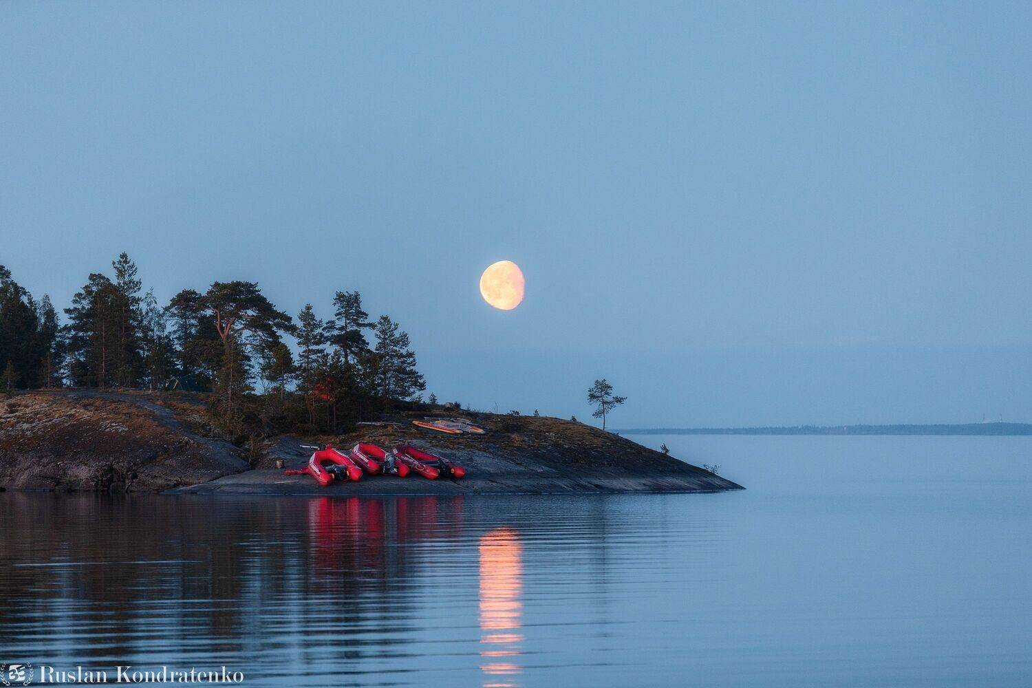 ладожские шхеры, луна, восход луны, белые ночи, Руслан Кондратенко