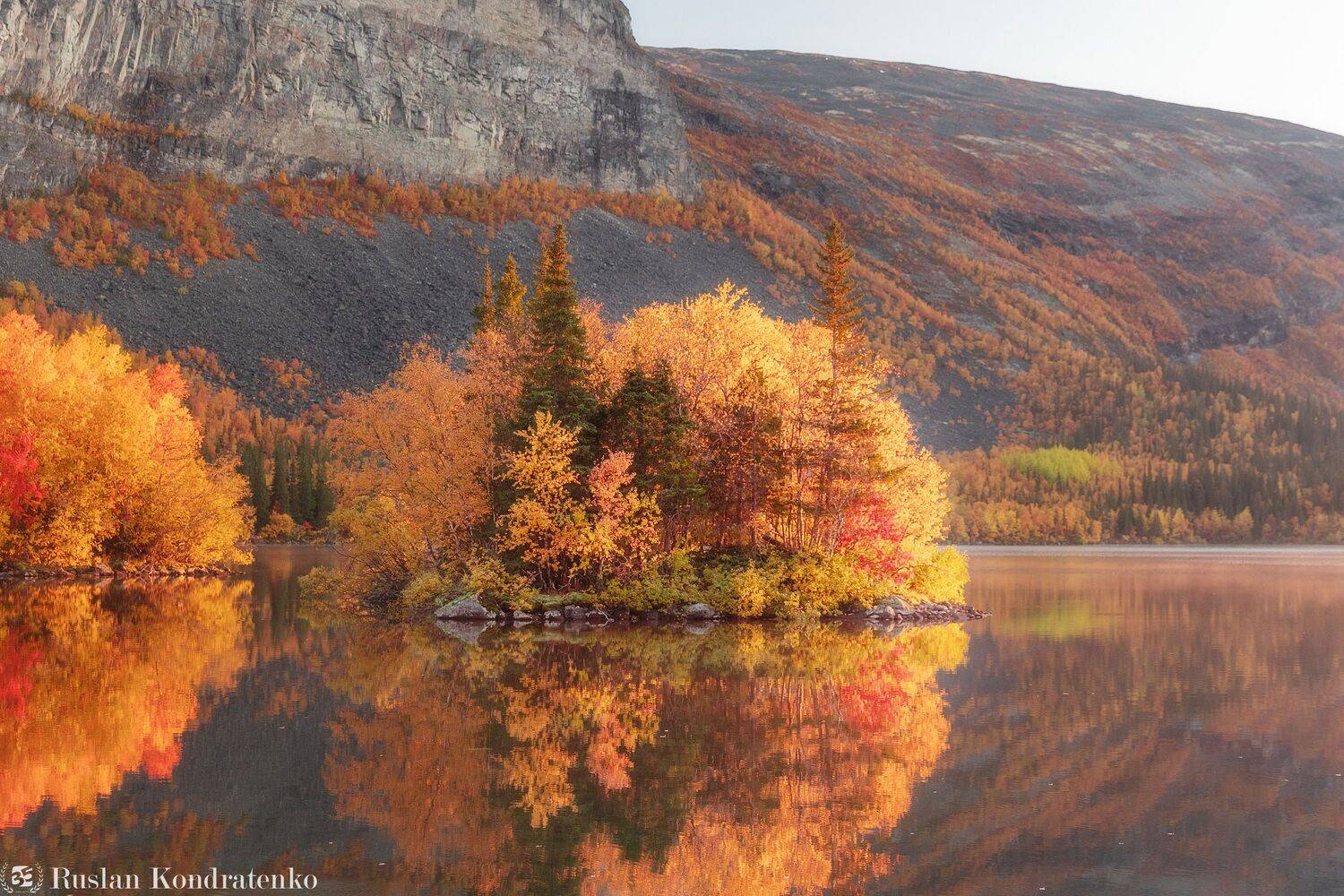 ловозерские тундры, сейдозеро, кольский полуостров, эльморайок, перевал, перевал эльморайок, горы, долина, осень, Руслан Кондратенко