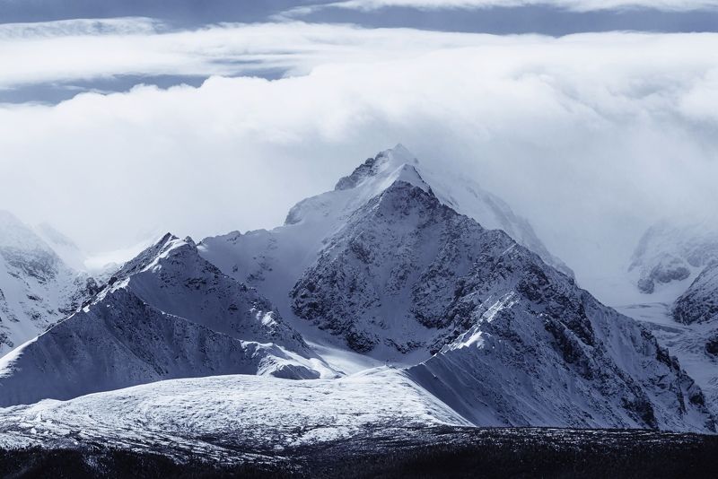 горы, горный алтай, чуйский тракт, пейзаж, алтай, дорога, россия Вершины Северо-Чуйского хребта фото превью