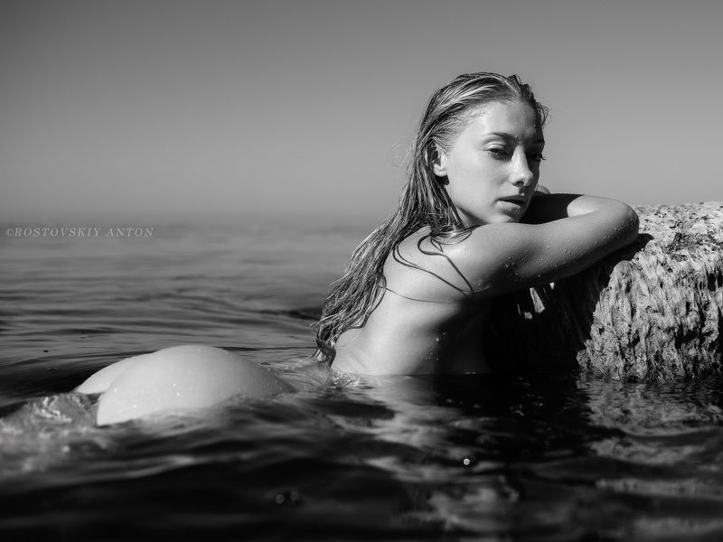 море, чб, утро, девушка, Anna Ioannova Утром | Anna Ioannova фото превью