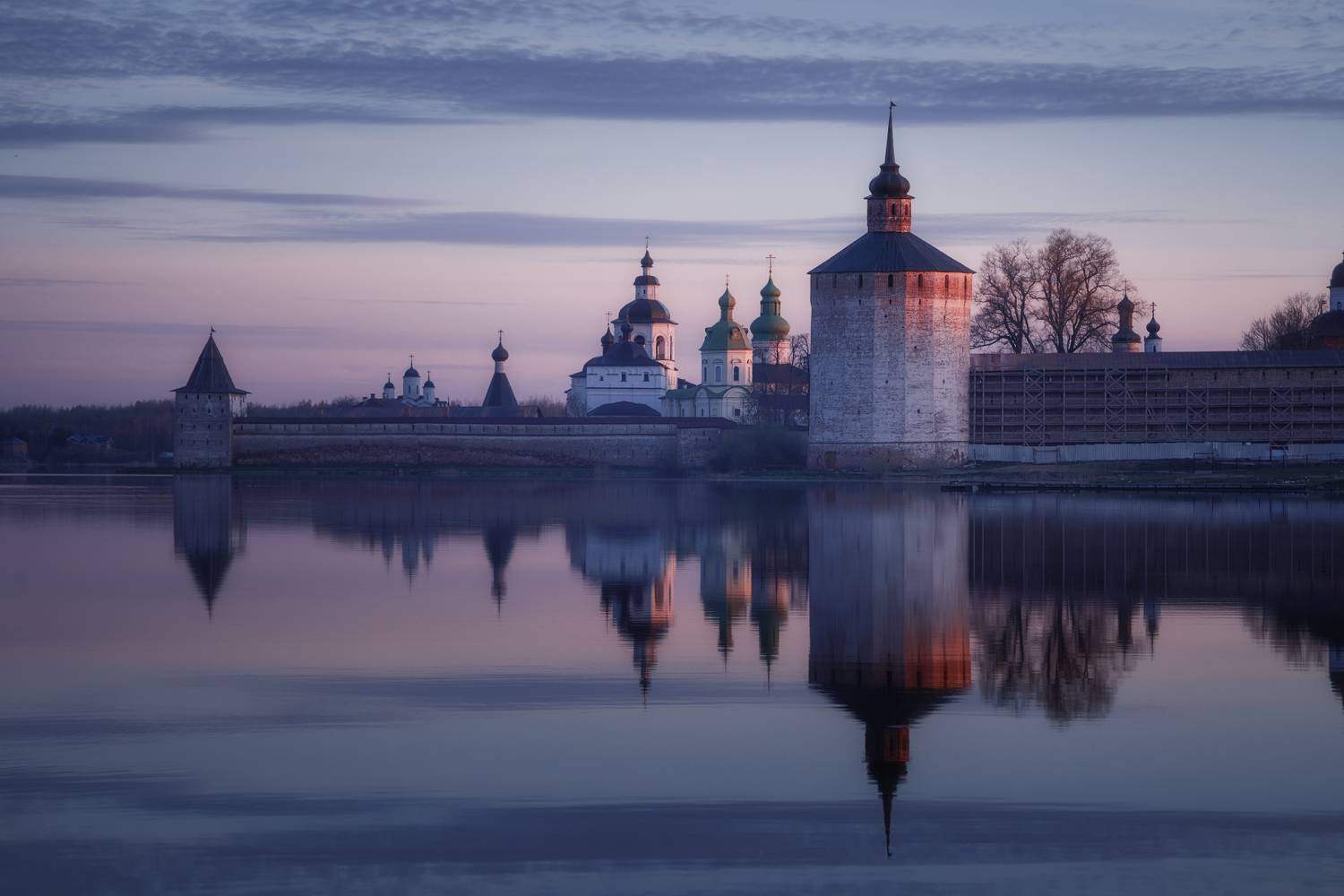 кириллов, кирилло-белозерский монастырь, вологодская область, русский север, утро, рассвет, озеро сиверское, Шишкин Дмитрий