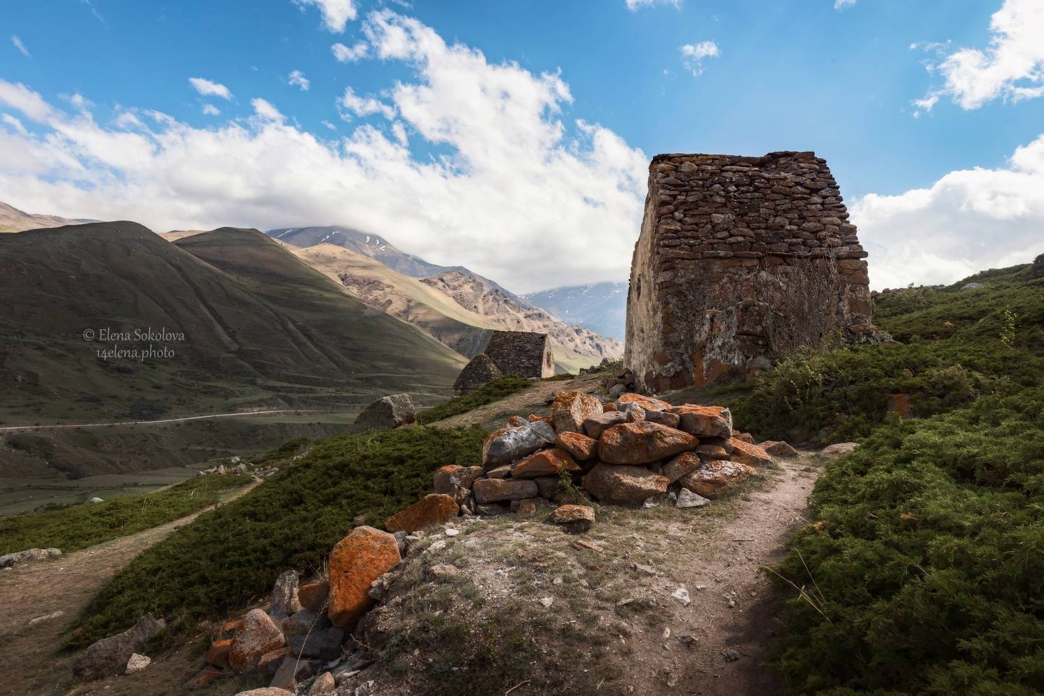 могильники, кавказ, эльтюбю, горы, пейзаж, природа, весна, Соколова Елена
