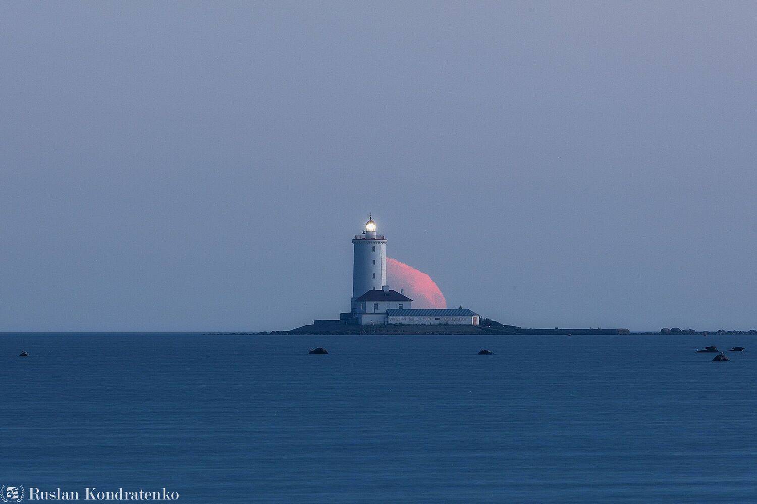 кронштадт, прострел, маяк, маяк толбухин, толбухин, луна, Руслан Кондратенко