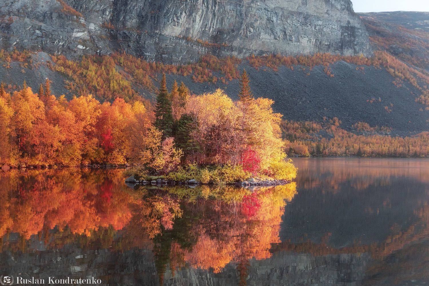 ловозерские тундры, сейдозеро, кольский полуостров, эльморайок, перевал, перевал эльморайок, горы, долина, осень, Руслан Кондратенко