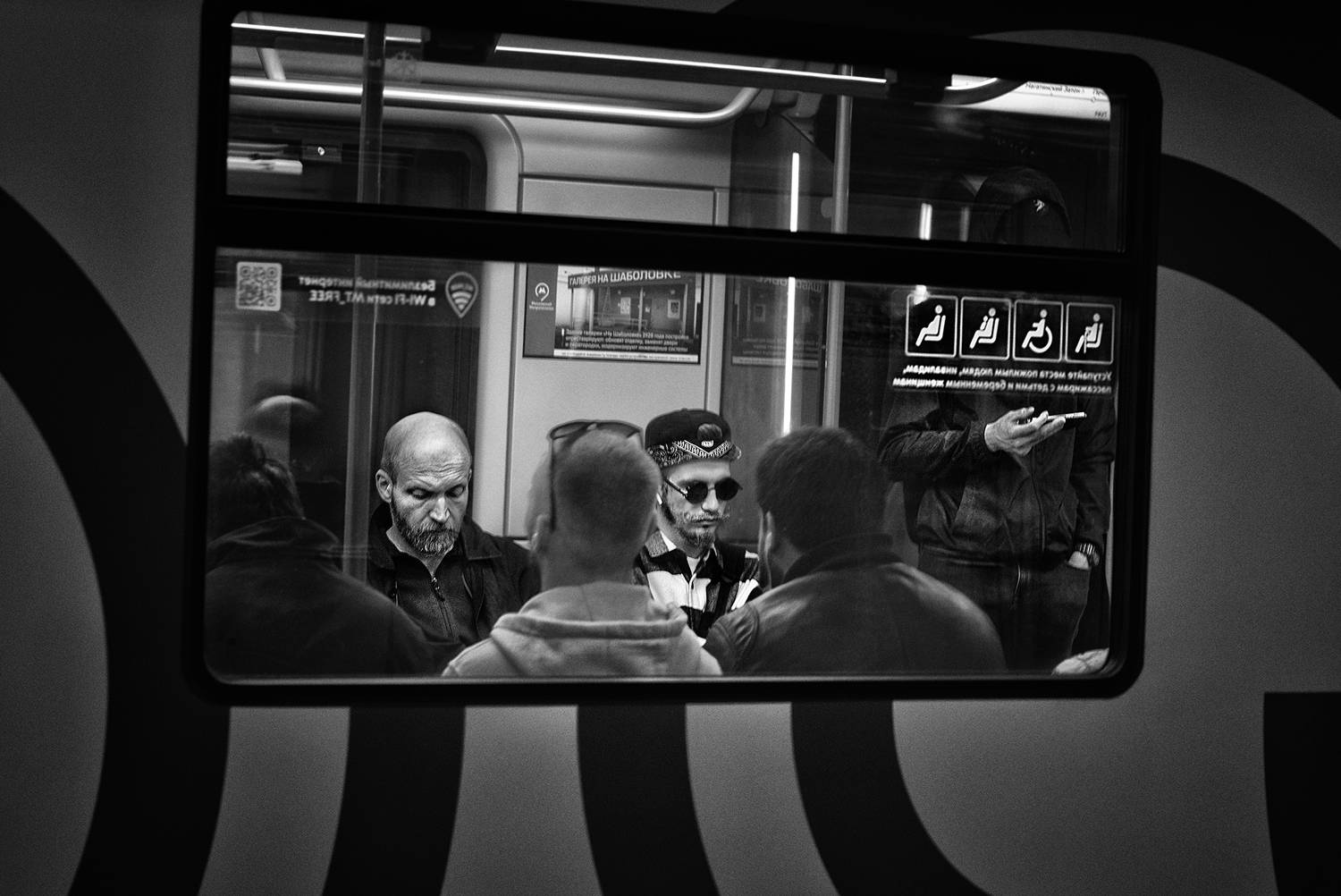 чб фото, метро, пассажиры, стрит фото, уличные портреты, Vera Trandina