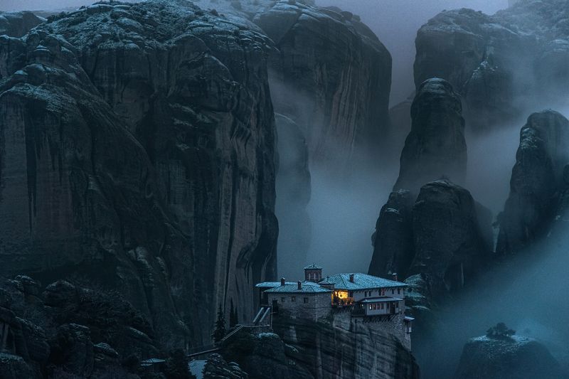 meteora Метеора Снежный рассвет в Метеорах. фото превью