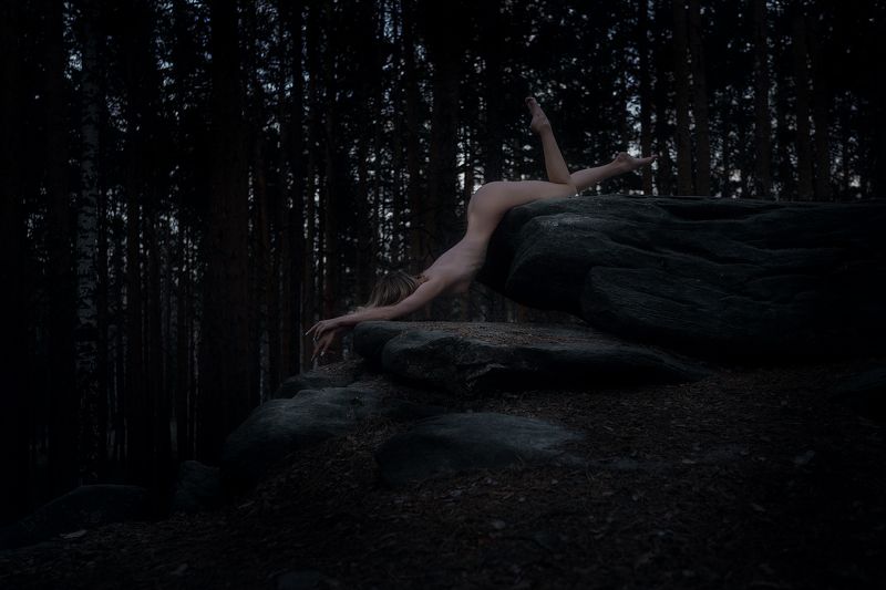 nude art girl DOWN фото превью