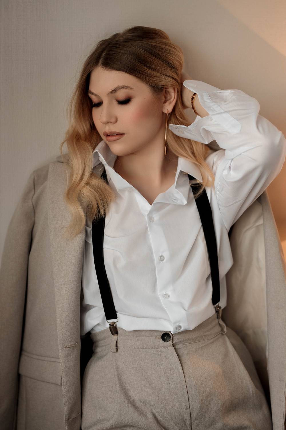 девушка, модель, портрет, фотосессия, студия, гламур, girl, model, modeling, young, portrait, творческий портрет, женский портрет, woman, young woman, glamour, постановка, постановочная фотография, fashion, Владимир Васильев