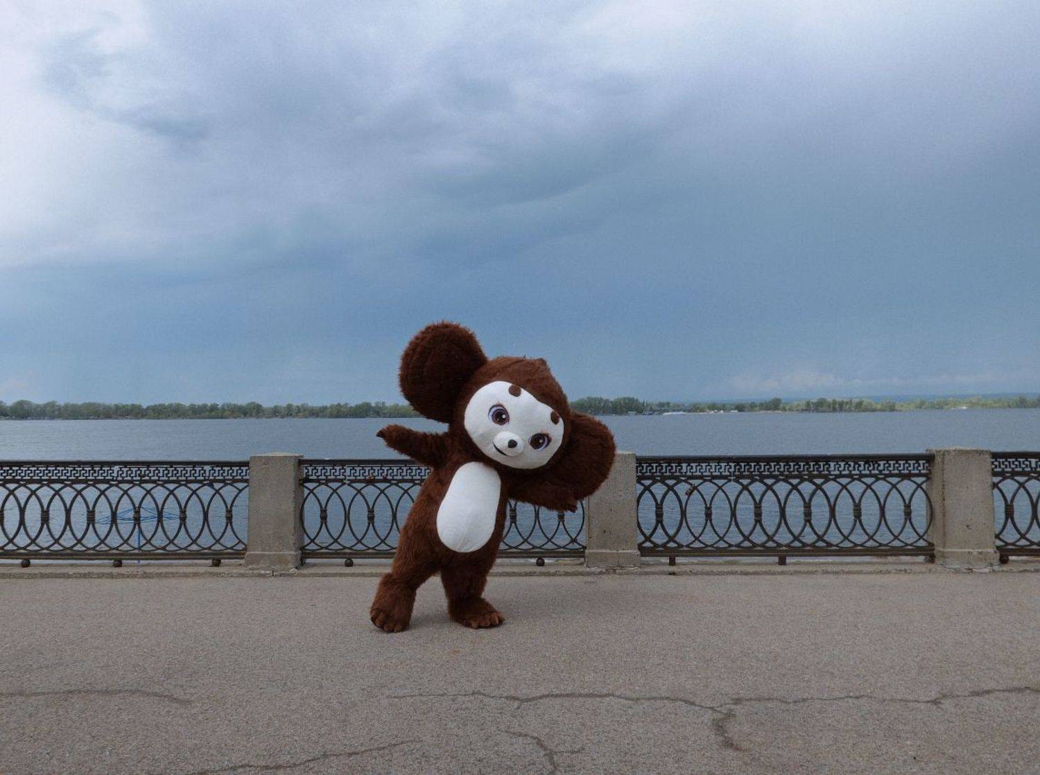 чебурашка, набережная, Андрей Ларионов