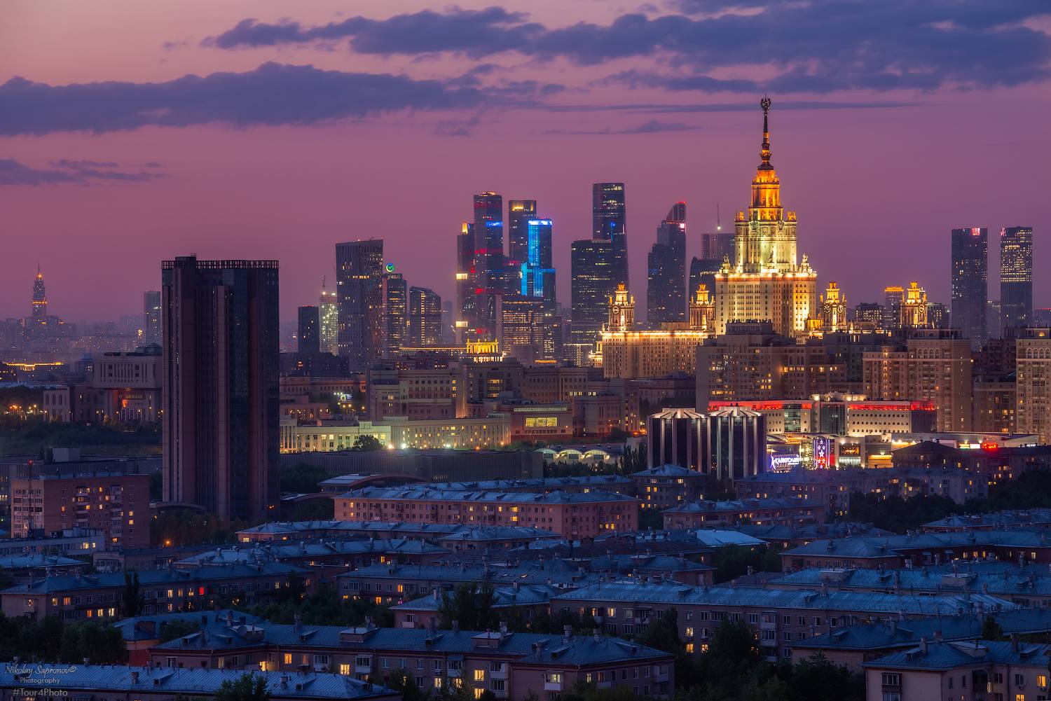 закат, москва, вечерняя москва, архитектура, городсккой пейзаж, мгу, мгу ломоносова, проспект вернадского, зао, юзао, капитолий, метро университет, библиотека мгу, главное здание мгу, москва-сити, сити, moscow, moscow state university, moscow city, Николай Сапронов