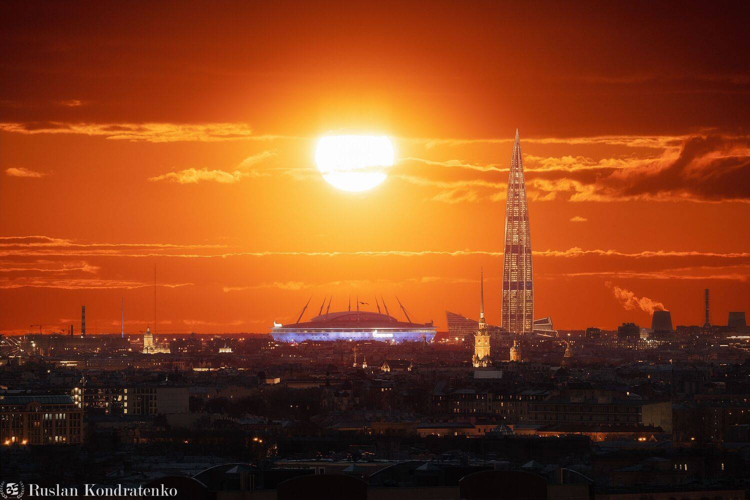 санкт-петербург, закат, лахта-центр, лахта, небоскреб, прострел, time blending, композитная фотография, газпром-арена, петропавловский собор, петропавловская крепость, Руслан Кондратенко