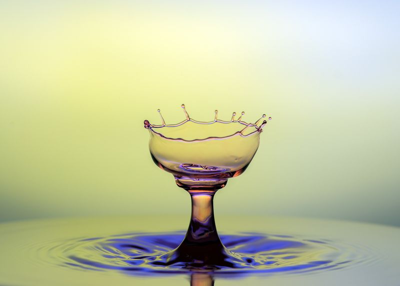WATER,LIQUID,SPLASH PHOTOGRAPHY,ABSTRACT,TIME STOP,SPEED LIGTH,YOUSEF SAYADI,BLUE,YELLOW,MAGENTA,LIQUID ART,ABSTRACT ART,DROPS,MACRO,REFLECTIVE,HIGH SPEED PHOTOGRAPHY 	 Glassware фото превью