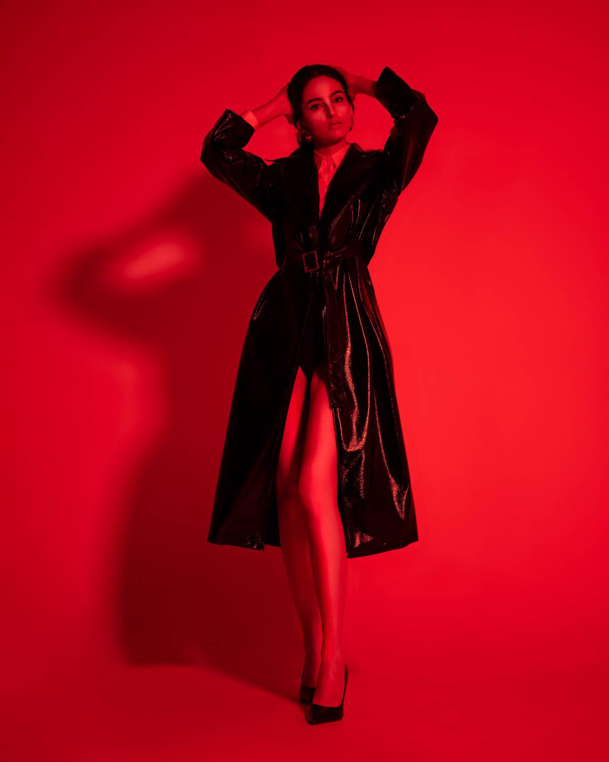 девушка, портрет,красный,сцет,, Дмитрий Александров