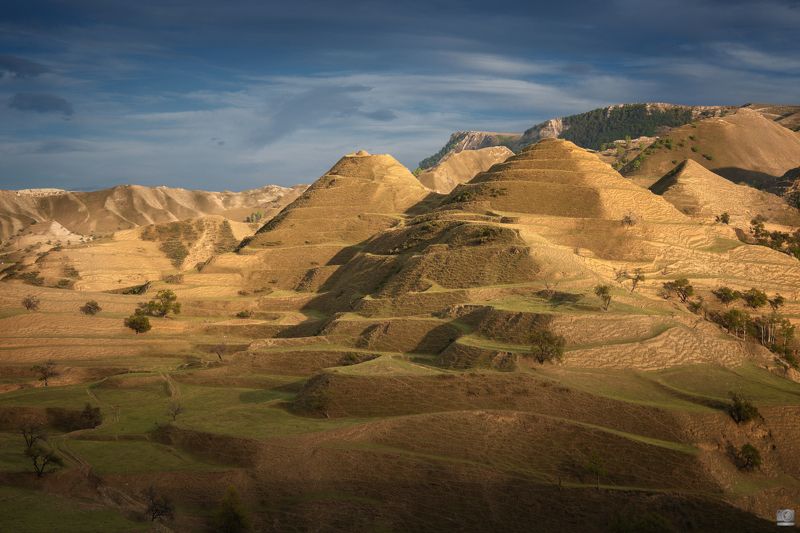 Дагестан горы Террасы у салтинского подземного водопада. фото превью